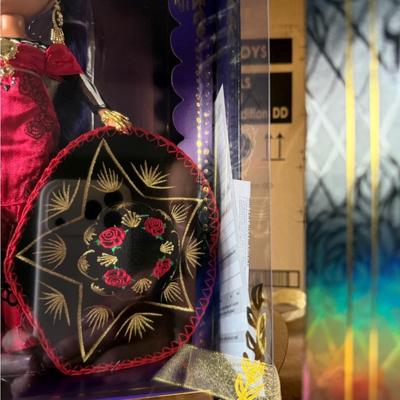 Rainbow High™ 2022 Celebration Edition Día De Los Muertos - New - Picture 14 of 16